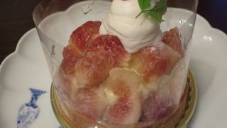 街のケーキ、惣菜屋さん