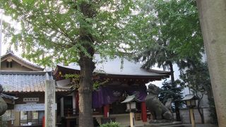 金融街中心地の神社