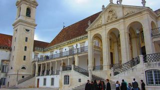 コインブラの名門大学