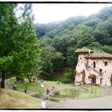 キノコみたいなおうち。