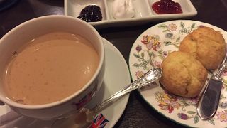 ロンドン気分でティータイム