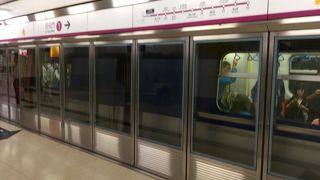 便利な乗り物ではありますが、トラム、フェリー、バスと比べると高いかな？