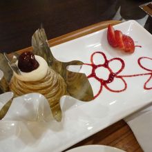 和栗のモンブラン　プレートに飾ってくれました