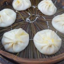 蟹味噌小籠包。これが2籠ついてきます