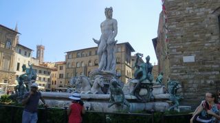 まるで野外美術館です。