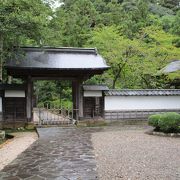 松江藩松平家の菩提寺