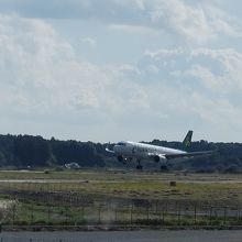 春秋航空機到着13：20