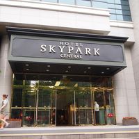 スタッフの方がいつも荷物を運びこんでくれます。