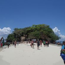 島は小さいです。