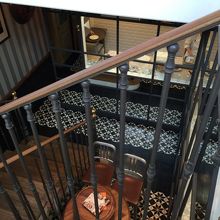 厨房も少し覗けます。