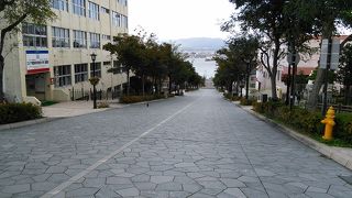 八幡坂でございます