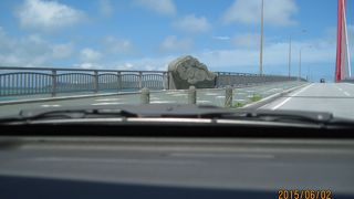 平らな海を渡る