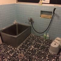 広々のお風呂です。洗面所は風呂場の入口に。