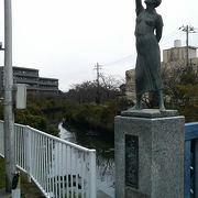 船橋駅近くで彫刻や桜並木を見ながら走れます