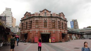 西門の象徴的存在