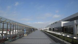 秋の成田空港 第1ターミナル 展望デッキ