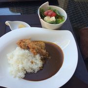 美味しいワインとカレーライス