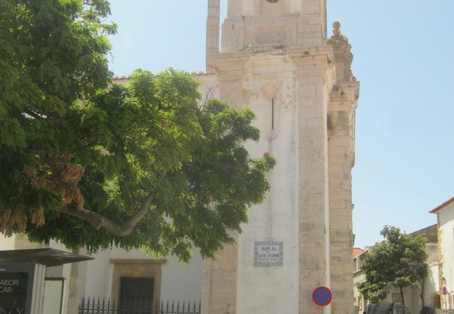 サント アントニオ教会 (ラゴス)