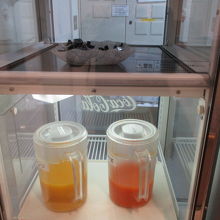 チョコは冷蔵ケースの中