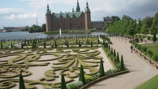 北シェラン島にあるデンマークを代表するといわれる城です。