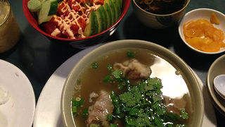 やさしいオックステールスープ