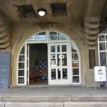 カフェもあります