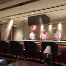 あそこから、美味しい物がやってくる！ ^^