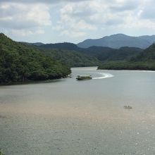 中間地点の展望所には平和が広がっています。