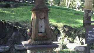 馬の水飲み場は、日比谷公園の中に、少なくとも２ケ所あります。