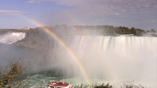 川の流れをすぐ近くで。