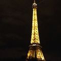 エッフェル搭がすぐそば