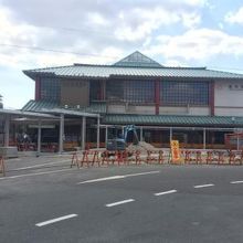 駅前は工事中でした〜