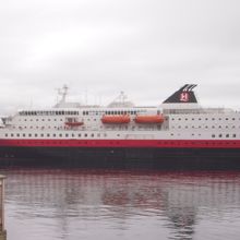 フッティルーテン（ノルウェー沿岸急行船）です。