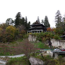 宿の隣は名刹・福満虚空藏菩薩圓藏寺