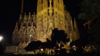 サグラダファミリアを見るスポット！