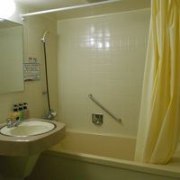 お風呂広いです