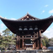 屋根の軒反りがすごい