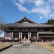 正面（礼堂）は鎌倉時代の再建