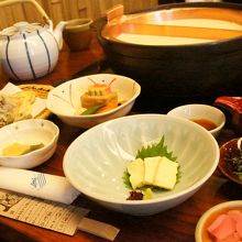 湯葉は自分ですくいます