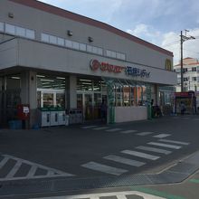 サンエーストア石垣シティ店、外観。