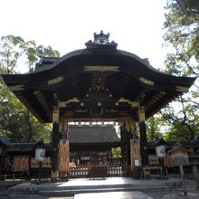 国宝の唐門です