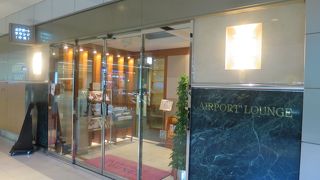 クレジットカード（ゴールド）で利用できる。