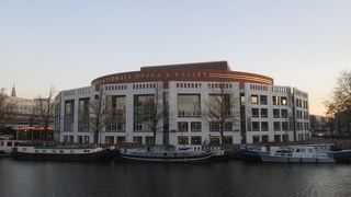 ミュージックシアター