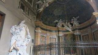 八画形の洗礼堂