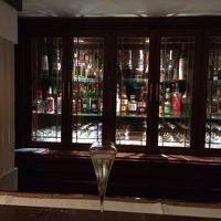 メインバーにて