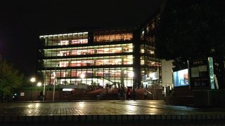 神奈川県民ホール