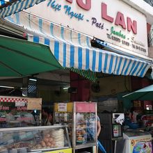 イートインがあるほう