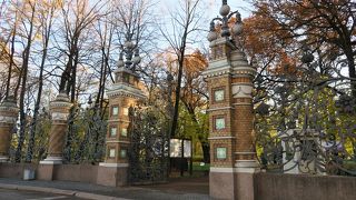 ロシア美術館の北側に幌がる広大な公園