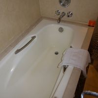 古い印象。黄ばみ判りますか?