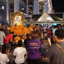 地元の人は真剣です。